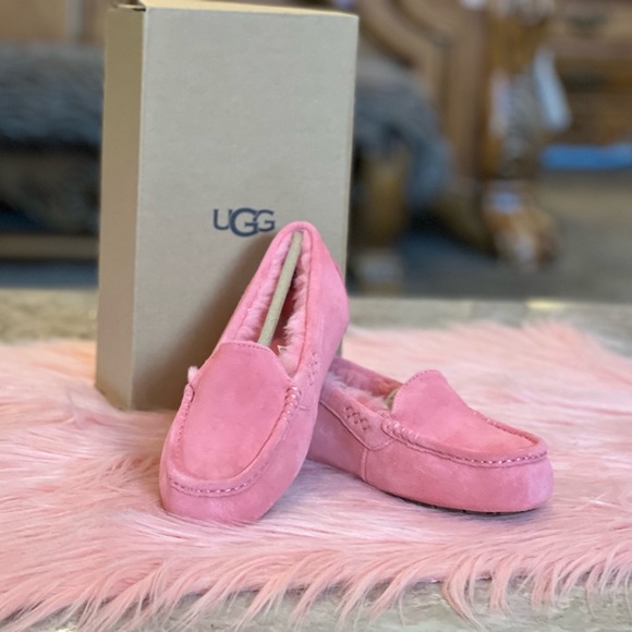 UGG Shoes - BRAND NEW! UGG Ansley Slippers in Pink Suede - Size 8